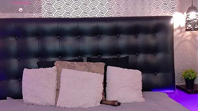 Chat XXX ao vivo de NaiaraMasson_