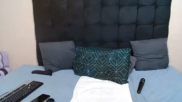 CaramelBootty Live XXX Chat