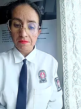 Valentina--1: онлайн-секс-чат