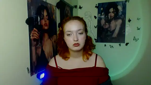 MissAriaa: онлайн-секс-чат