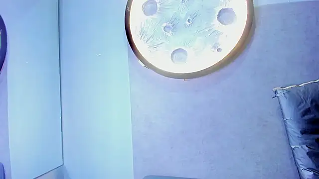 Luna__02 Live XXX Chat