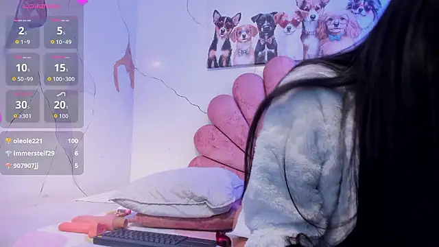 Živý XXX chat KarelyMitchel