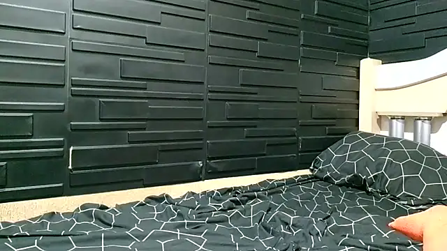 Chatroom XXX en direct de KrikaCat