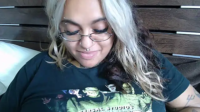 lolafairytail: онлайн-секс-чат