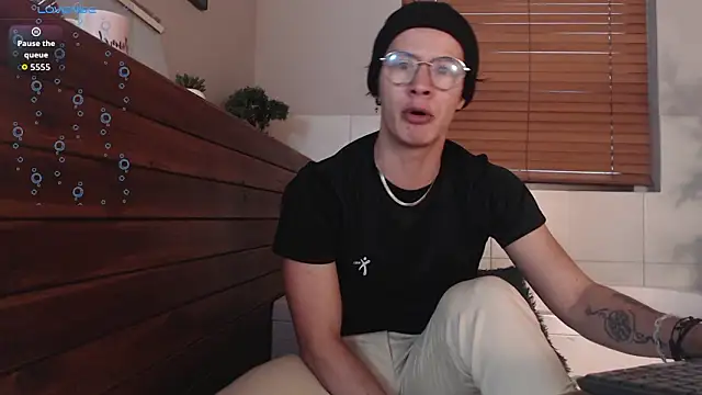 Brandon_starkk লাইভ XXX চ্যাট