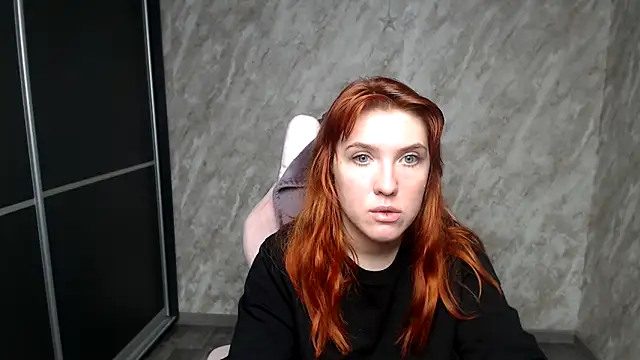 Reginasmilee: онлайн-секс-чат