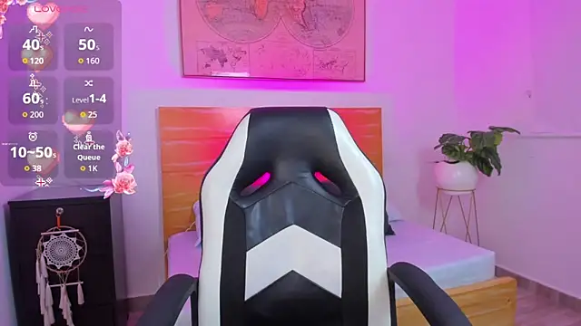 kitty_sweeety_: απευθείας συνομιλία ΧΧΧ