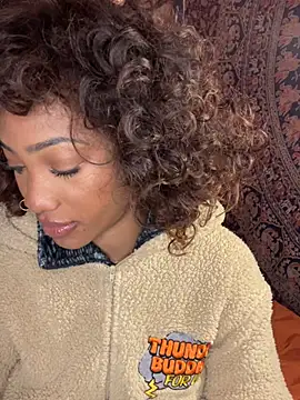 spicybien: онлайн-секс-чат