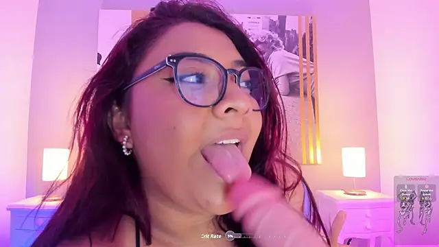 MeghanBurn élő XXX-chatje