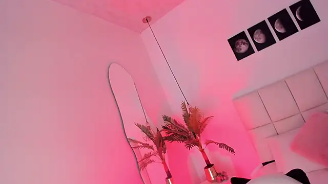 Brittany_cute18 Adlı Modelin Web Kamerası Şovu