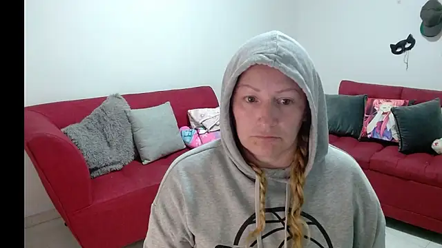 emperabigbootybigass Show in webcam