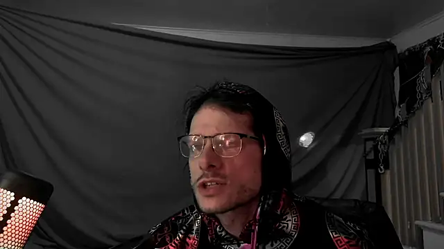 دردشة MasterDaddyCool الجنسية المباشرة