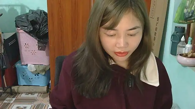 Uhem112 Chat XXX in diretta