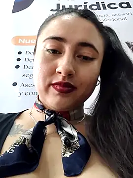 _Sarah-Office1 Chat XXX in diretta