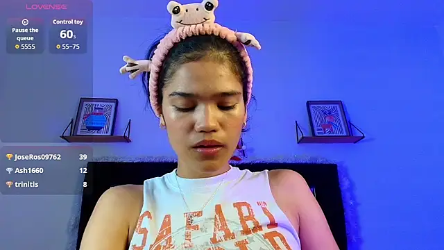 emycarver09 Chat XXX live