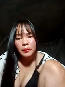 XXX chat uživo modela emilyzz