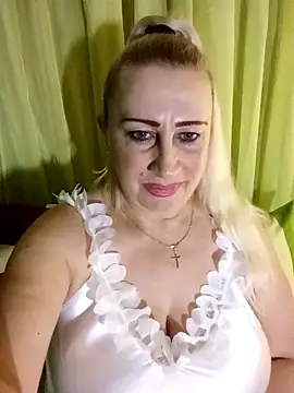 Chatroom XXX en direct de Esenia505