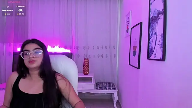 Luna_Jonnes1 élő XXX-chatje