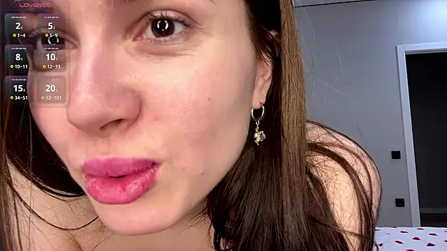 SepiahLune Adlı Modelin Canlı XXX Sohbeti