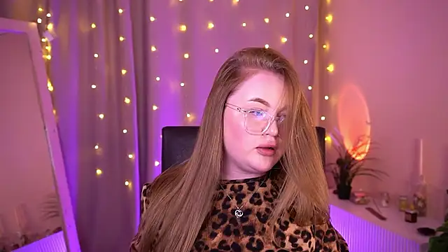 FeliciaLorne Chat XXX live