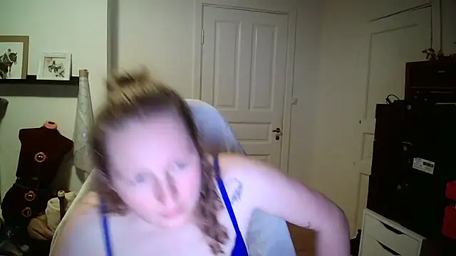 Živý XXX chat Girlnina-1995