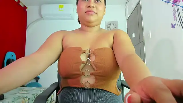 Lunastar02 Live XXX Chat