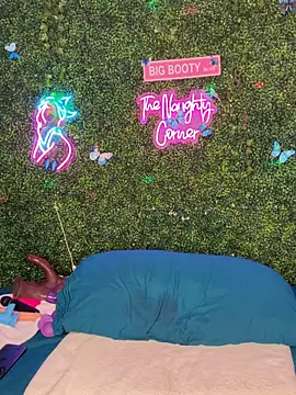 RenaThickAss élő XXX-chatje