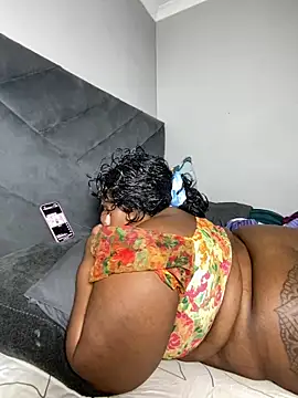 Živý XXX chat MissLola27