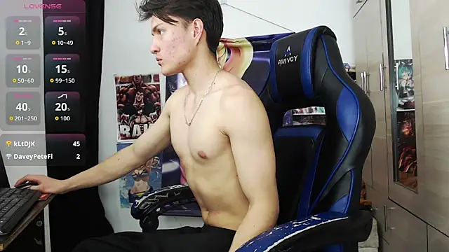 sr_jaeger's Live XXX Chat