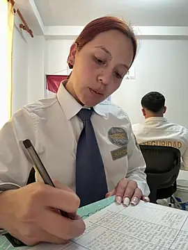 Emily-7_'s Live XXX Chat