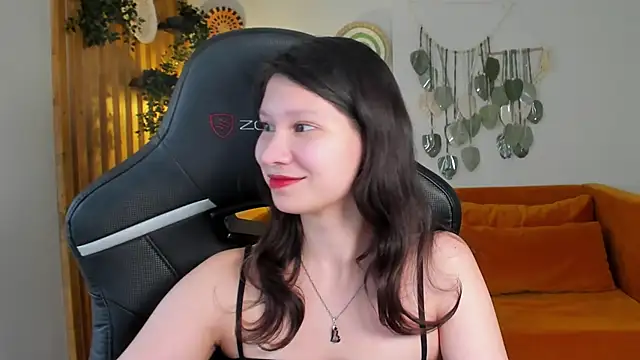 XXX chat uživo modela SaraDenars