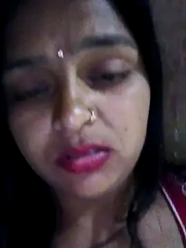 heena3355 Adlı Modelin Canlı XXX Sohbeti