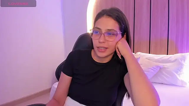 desireee_ Adlı Modelin Canlı XXX Sohbeti