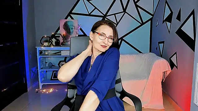 UnaTerra Adlı Modelin Canlı XXX Sohbeti