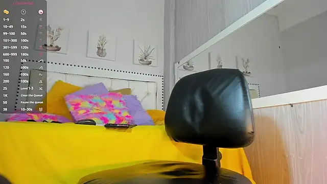 Luciaoregon Live XXX Chat