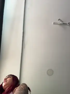 XXX chat uživo modela Emily-teen