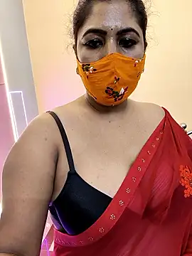 XXX chat uživo modela Poly_bhabi