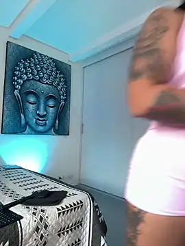 Nattasha_Brown live XXX chat