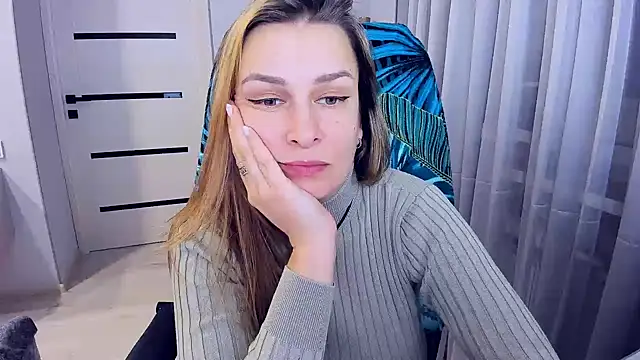 AlexiaDarren Chat XXX in diretta
