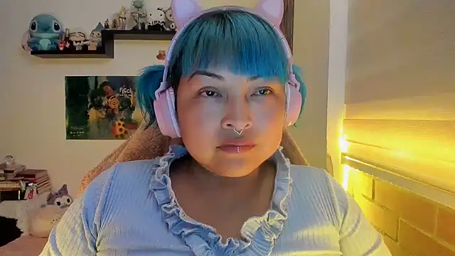 Chat XXX en directo de Shaddycute_