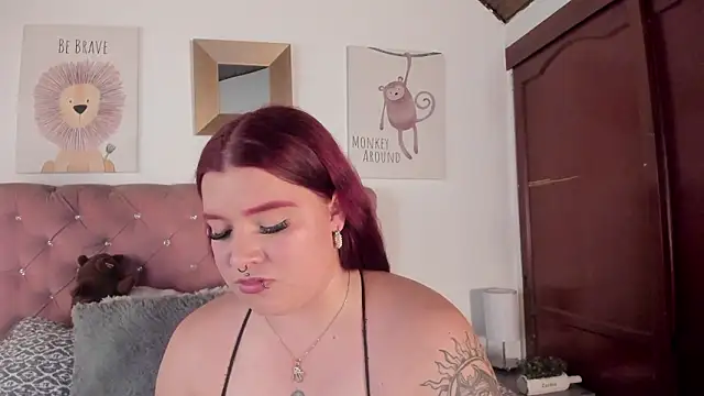 CelessteRedds: онлайн-секс-чат