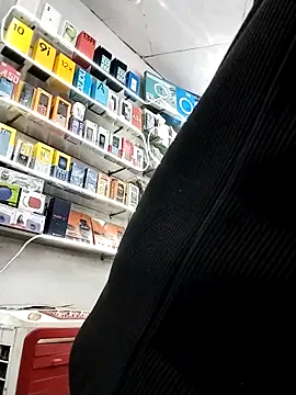 avi007p 现场XXX聊天