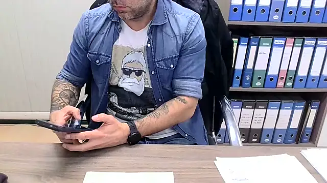 Evasionee Chat XXX live