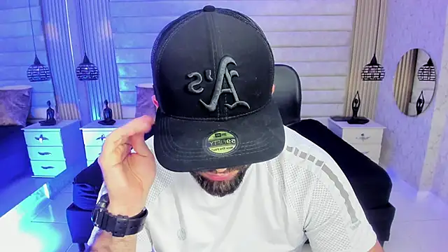 jhon_bear03 Chat XXX in diretta