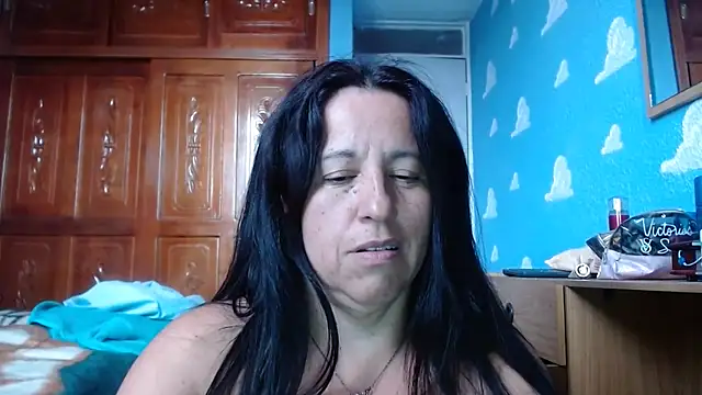 valeriapinter Adlı Modelin Canlı XXX Sohbeti