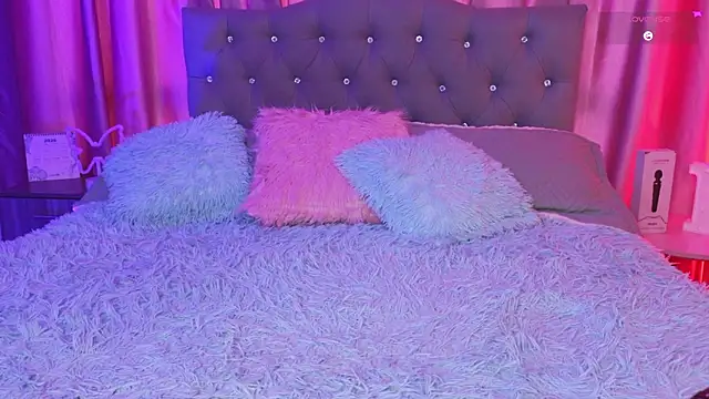 Emiily_Scott1 Adlı Modelin Canlı XXX Sohbeti