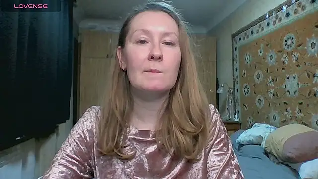 AnnaXLovers' Live XXX Chat