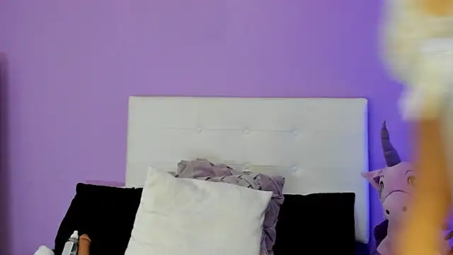 Charlotte11-11: απευθείας συνομιλία ΧΧΧ