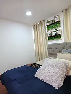 sasi_luna Adlı Modelin Canlı XXX Sohbeti