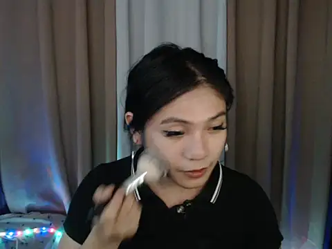 Chatroom XXX en direct de Kisses-For-You